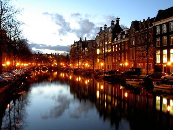 Canal_Amsterdam_ams_697.jpg