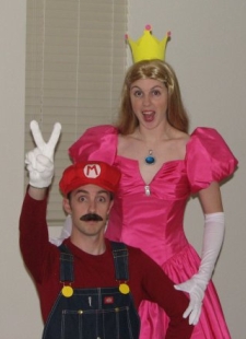 mario_and_princess_peach.jpg